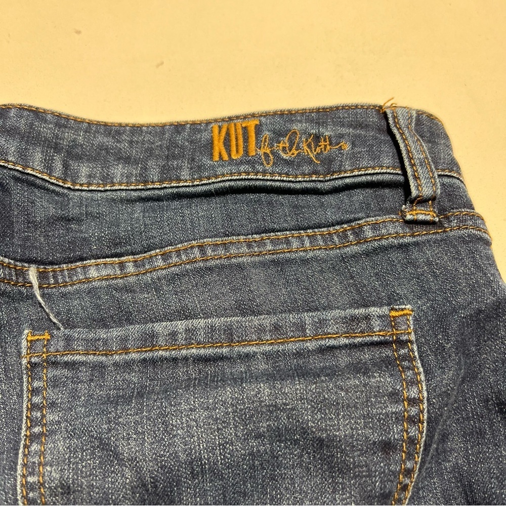 Kut from the Kloth Blue Katy Boyfriend Jeans - Picture 5 of 8